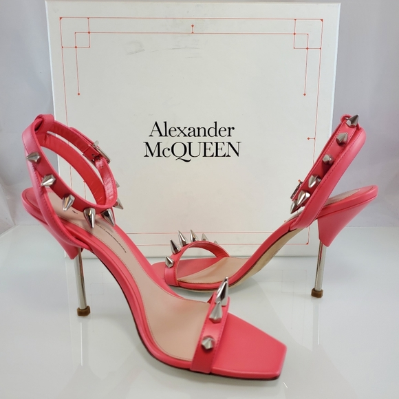 NWT$950 Alexander McQueen Coral Punk Stud Leather Ankle-Strap Sandals Heel Sz 9 - Picture 6 of 16